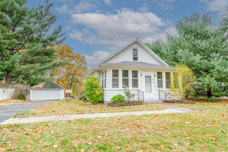 1820 River Bluff Rd, Niles, MI 49120