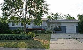 305 Hill St, Russell, MN 56169