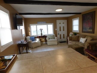 16 13th Ave, Wareham, MA 02571