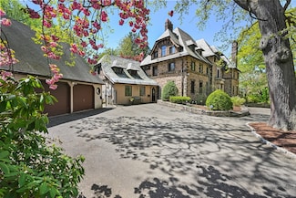 6 Prospect Ct, Hamden, CT 06517