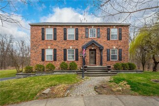 440 Skylark Dr, Coraopolis, PA 15108