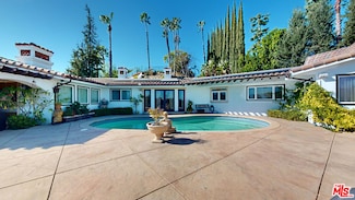 15656 High Knoll Rd, Encino, CA 91436