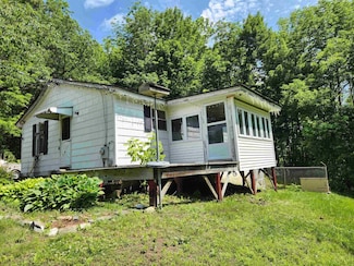 489 Campbell St, White River Junction, VT 05001