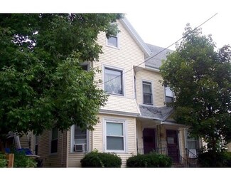 8 Martyn St Unit 10, Waltham, MA 02453