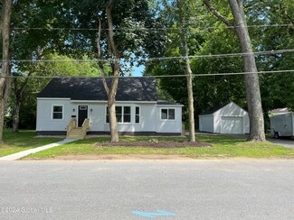 2 Mohican Terrace, Hudson Falls, NY 12839