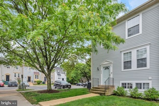 6029 Surrey Square Ln, District Heights, MD 20747