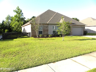 10667 Chapelwood Dr, Gulfport, MS 39503