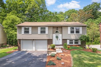 146 Penn Lear Dr, Monroeville, PA 15146