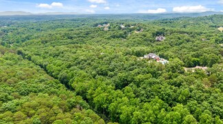 10082 Standifer Gap Rd, Ooltewah, TN 37363