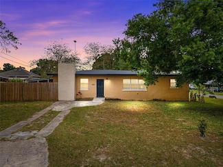 1301 NE 7th St, Mulberry, FL 33860