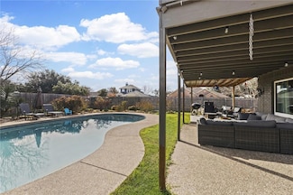 9001 Hour Glass Cir, Waco, TX 76708