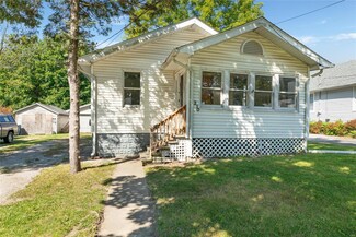 210 Wisconsin Ave, Alton, IL 62002