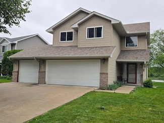 10641 Able St NE, Minneapolis, MN 55434