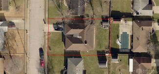604 Meadow Ln, Trenton, OH 45067