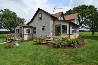 E8464 Quarry Rd, Rock Springs, WI 53961