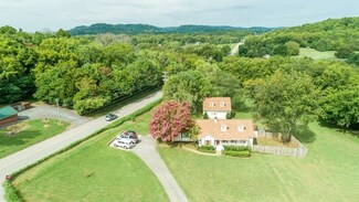 2715 Standing Oak Dr, Thompsons Station, TN 37179