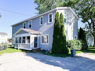 134 Eckfield Dr, Algonac, MI 48001