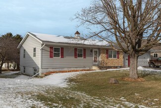 521 1st Ave SE, Stewartville, MN 55976