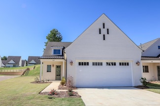 439 S Grove Dr, Oxford, MS 38655