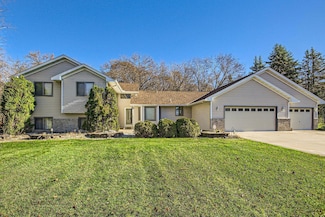 20765 Tyler St NE, Cedar, MN 55011