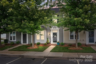 2444 Mariners Cove Ln, Denver, NC 28037