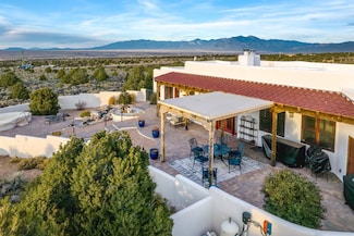 91 Cll Mirador, Ranchos de Taos, NM 87557