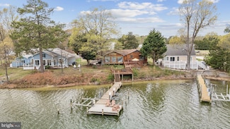 15 Glebe Ct, Montross, VA 22520