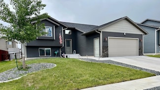 4923 Tupelo Dr, Rapid City, SD 57701