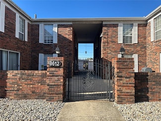 8612 Main St W, Belleville, IL 62223