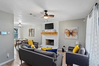 200 Laurel Dr Unit D, Round Rock, TX 78664