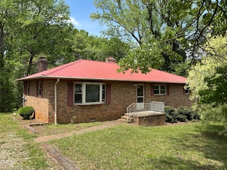 311 N Nash St, Hillsborough, NC 27278