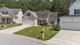 633 Prickly Pear Dr, Fuquay Varina, NC 27526