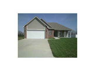 803 Homeland St, Buckner, MO 64016