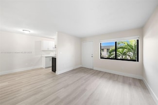 1330 W 29th St Unit 29, Hialeah, FL 33012