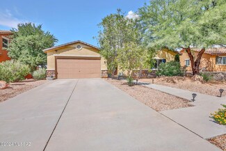 751 S Harry P Stagg Dr, Vail, AZ 85641