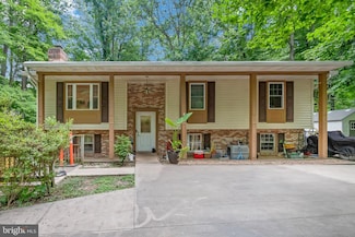 11039 Timberview Dr, Manassas, VA 20111