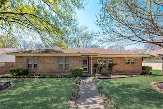 111 S Capri Dr, Duncanville, TX 75116