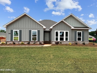 211 E Fire Department Rd, Lucedale, MS 39452