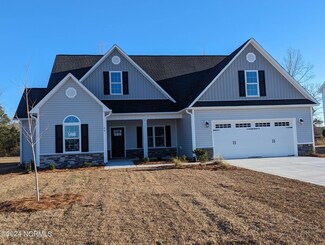 80 Forsyth Ln, Rocky Point, NC 28457