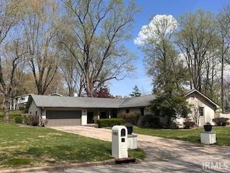 215 Pine Place, Evansville, IN 47710