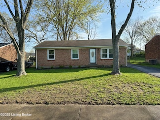 1109 Heatherbourne Dr, La Grange, KY 40031
