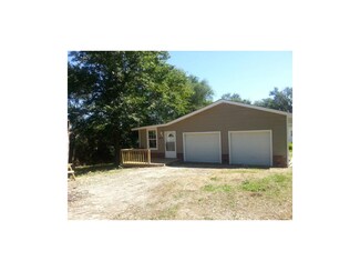 6215 N Brighton Ave, Kansas City, MO 64119