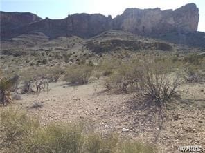 1949 Greer Rd, Golden Valley, AZ 86413