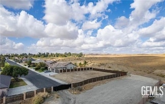 10672 Titanium Ave, Taft, CA 93268