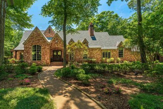 12 Sandy Creek Dr, Longview, TX 75605