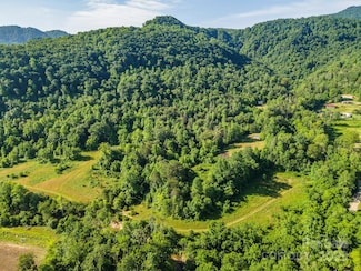 187 Hodges Creek Dr, Old Fort, NC 28762