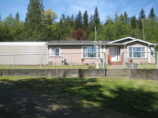130 Harrison Rd, Kelso, WA 98626