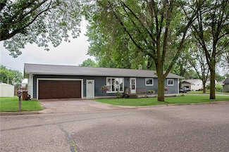 516 Priddy St, Bloomer, WI 54724