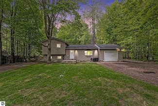 4891 Fell Dr, Marion, MI 49665