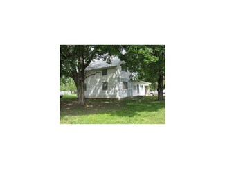 219 S Center Ave, Parker, KS 66072